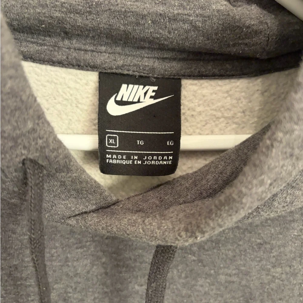 Nike Men's Charcoal grey Hoodie xl classic pocket logo athletic